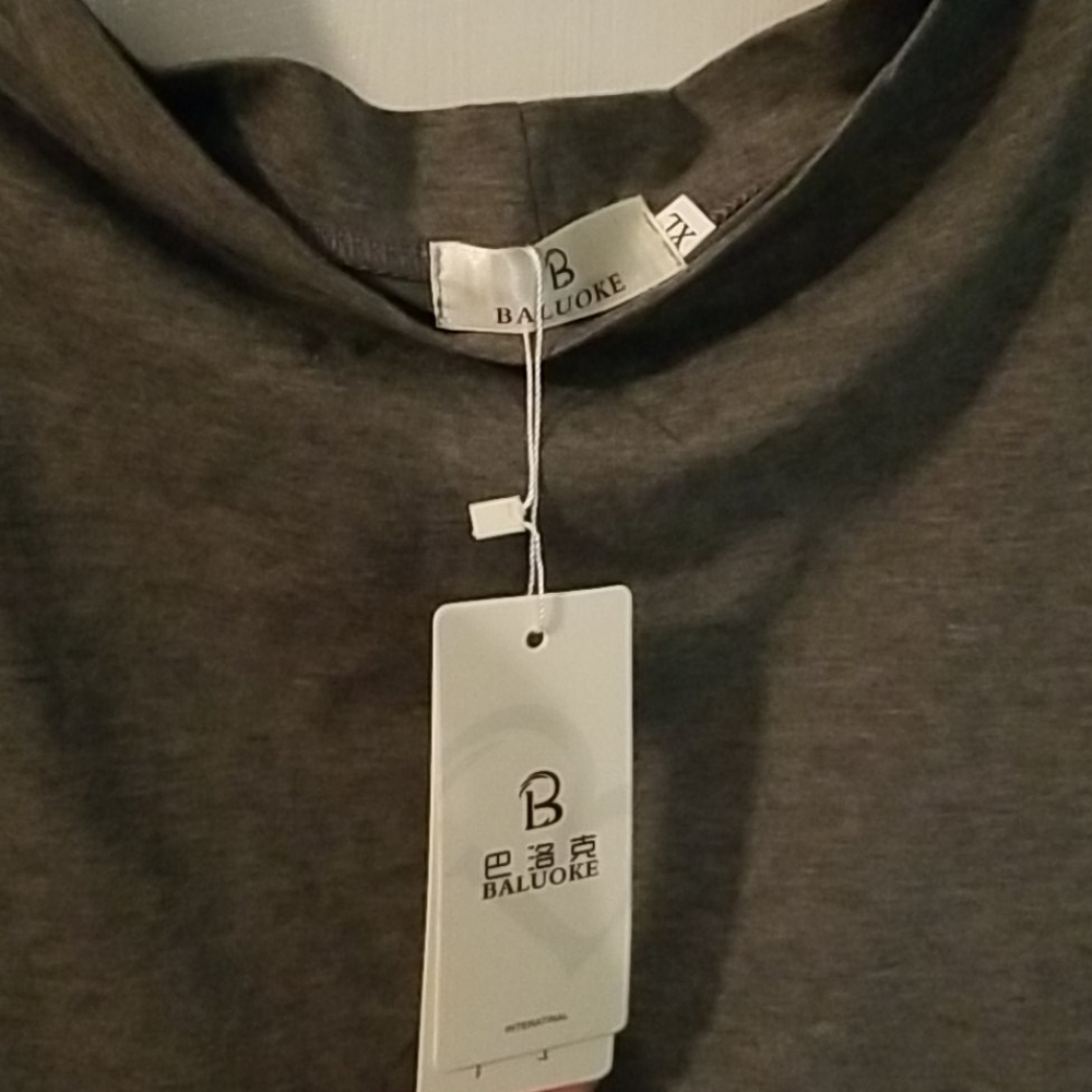 Baluoke. High low xl top